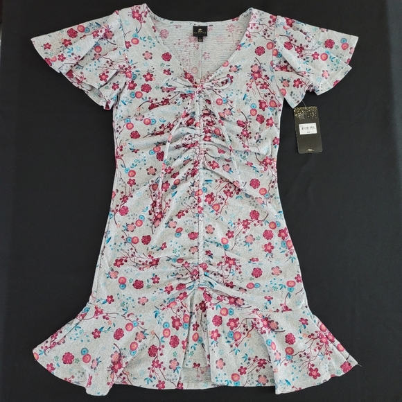 Disney Princess Mulan Flower Print Dress Sz L - Picture 1 of 14